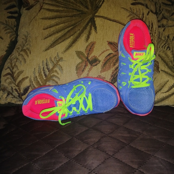 New WOT Nike Dual Fusion Run 2 - Picture 2 of 5